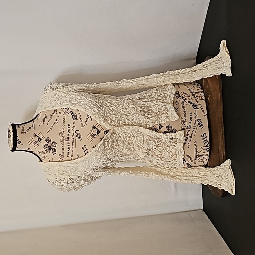 Chalk Lace Top